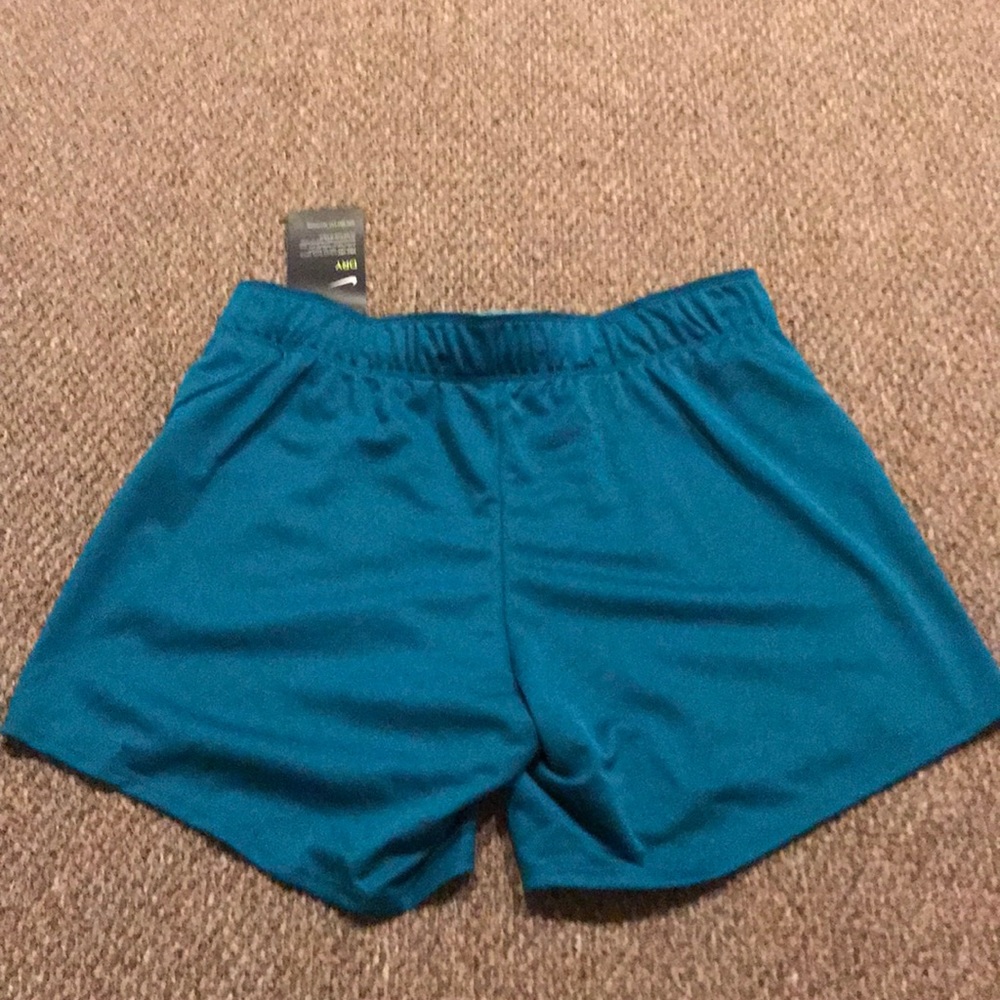 New Women NIKE DRY-FIT Running ๐โโ๏ธ Shorts Sz S - Picture 6 of 8
